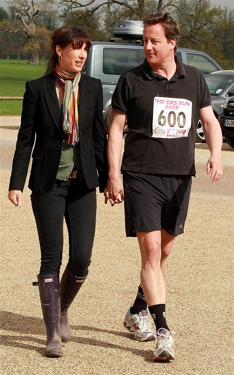 Дэвида Кэмерона послали за кофе (фото 1)