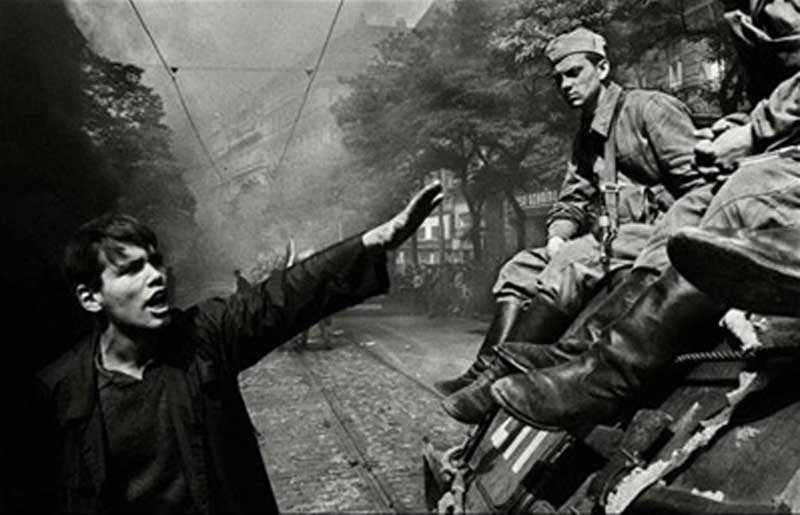 Лучшие выставки лета 2011. Часть 7 (фото 2)