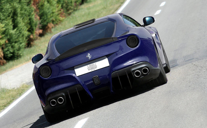 Превью Ferrari F12 Berlinetta (фото 4)