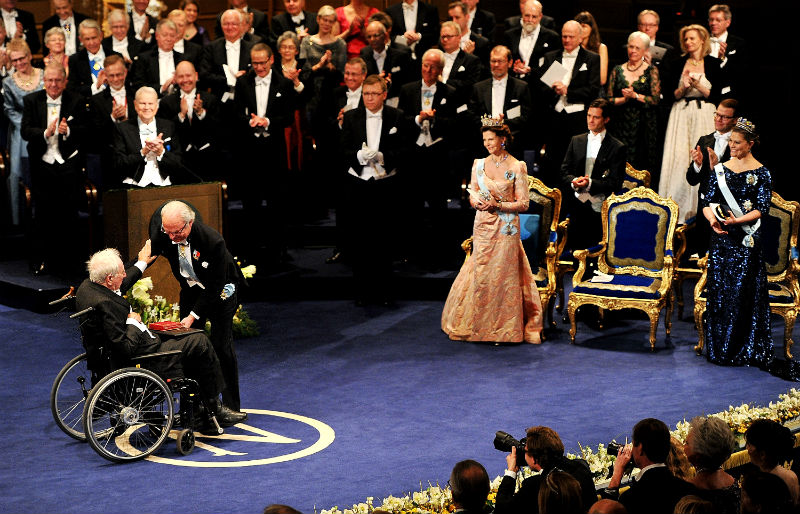 В Стокгольме вручили Нобелевские премии (фото 1)