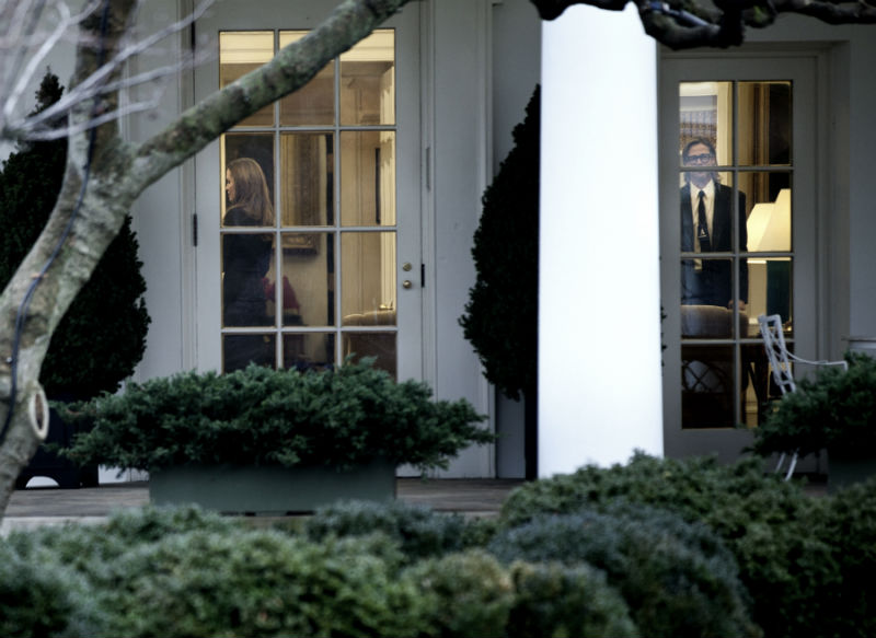 Что Анджелина Джоли делала в Белом доме? (фото 2)