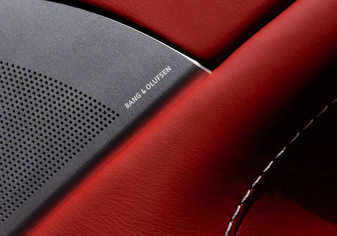 Новый Aston Martin V12 Vantage (фото 6)