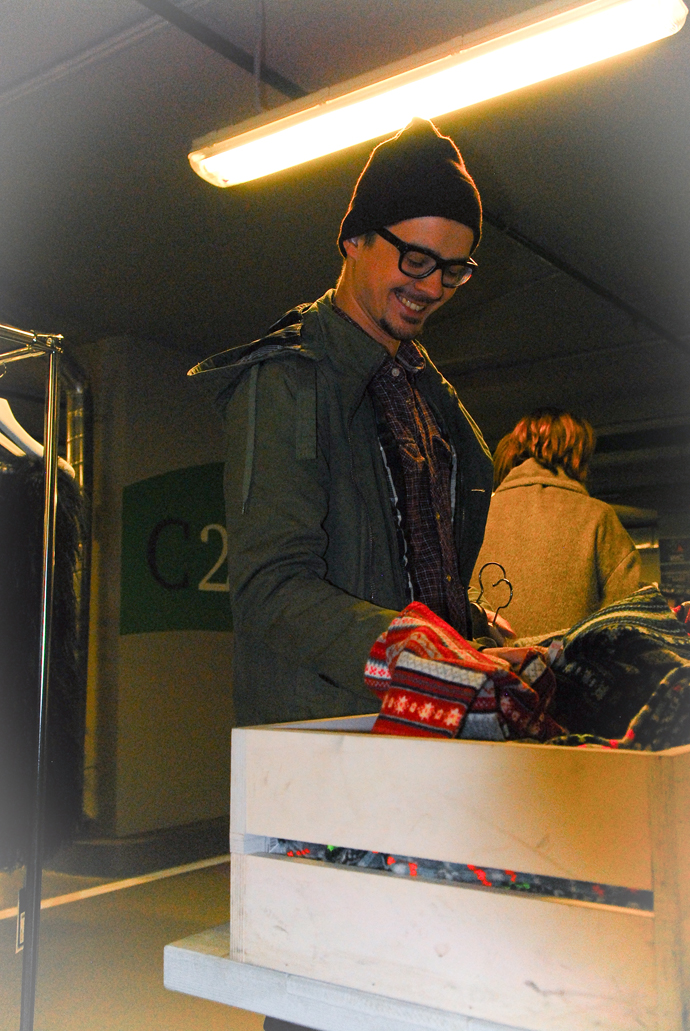 Гаражная распродажа в Цветном (фото 8)