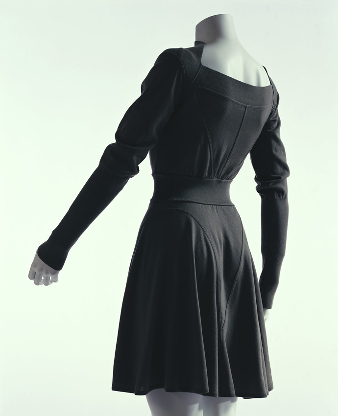 Творческий путь Аззедина Алайи (фото 1)