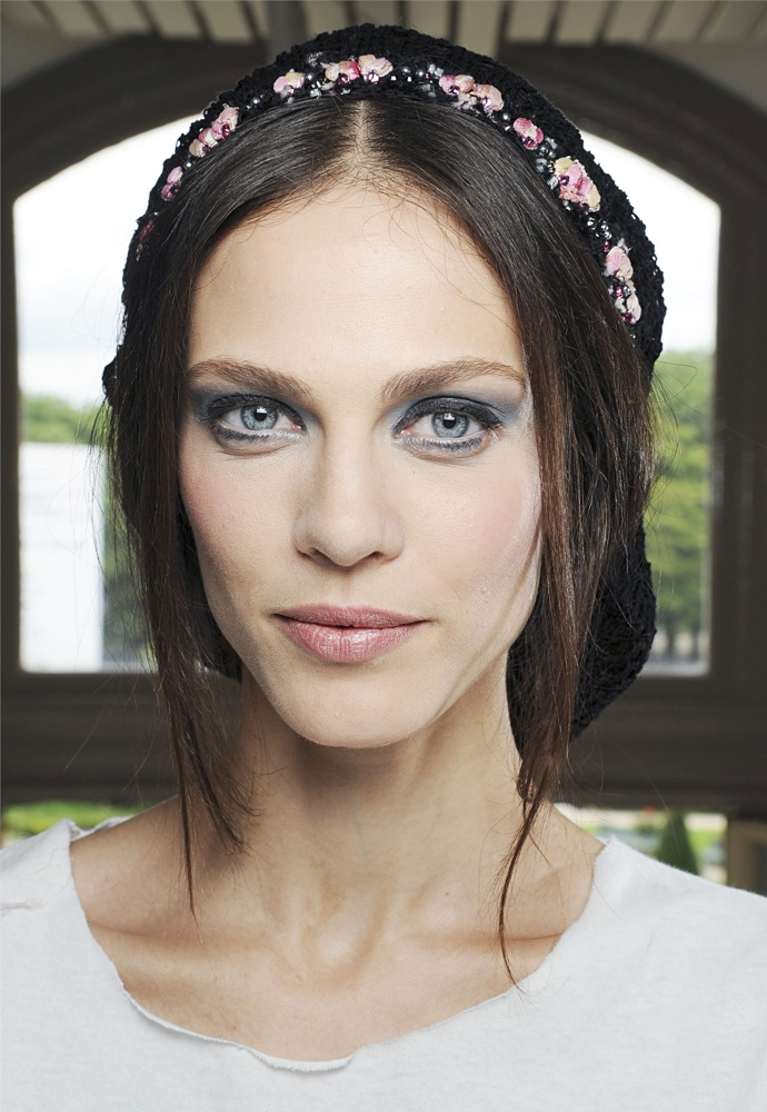 Классика жанра на показе Chanel Fall 2012 Couture (фото 10)