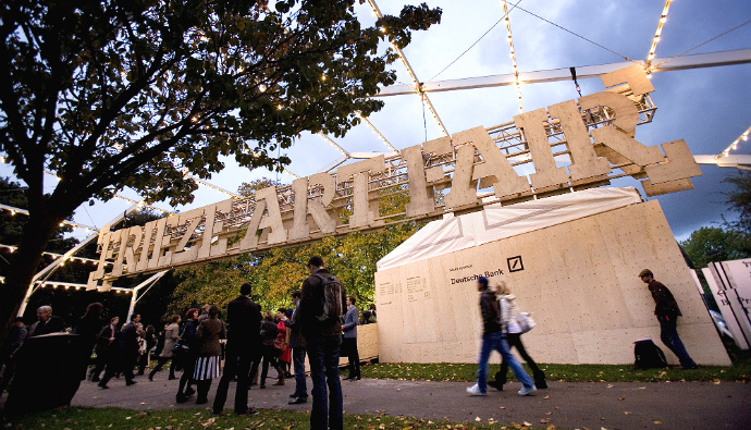 Современное искусство на ярмарке Frieze London (фото 4)