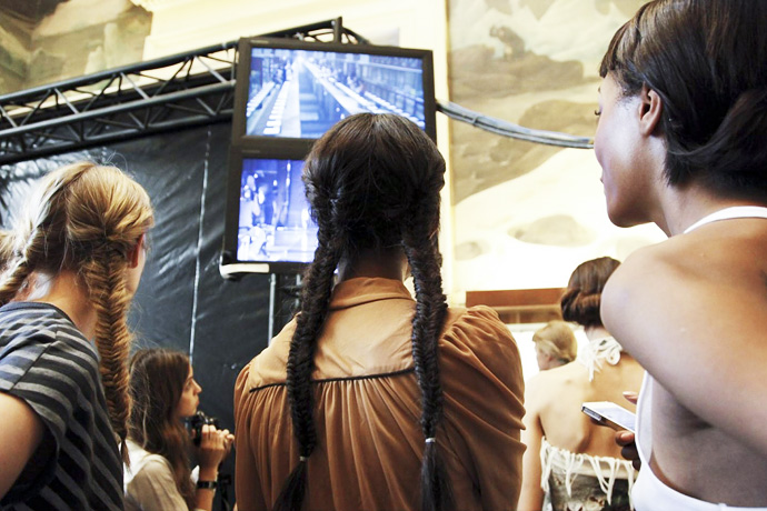 Неделя моды в Париже. John Galliano (фото 6)