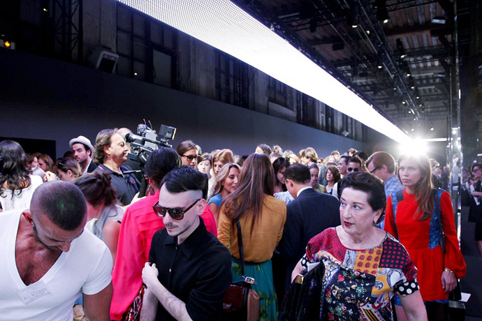 Неделя моды в Париже. Gaimbattista Valli (фото 1)