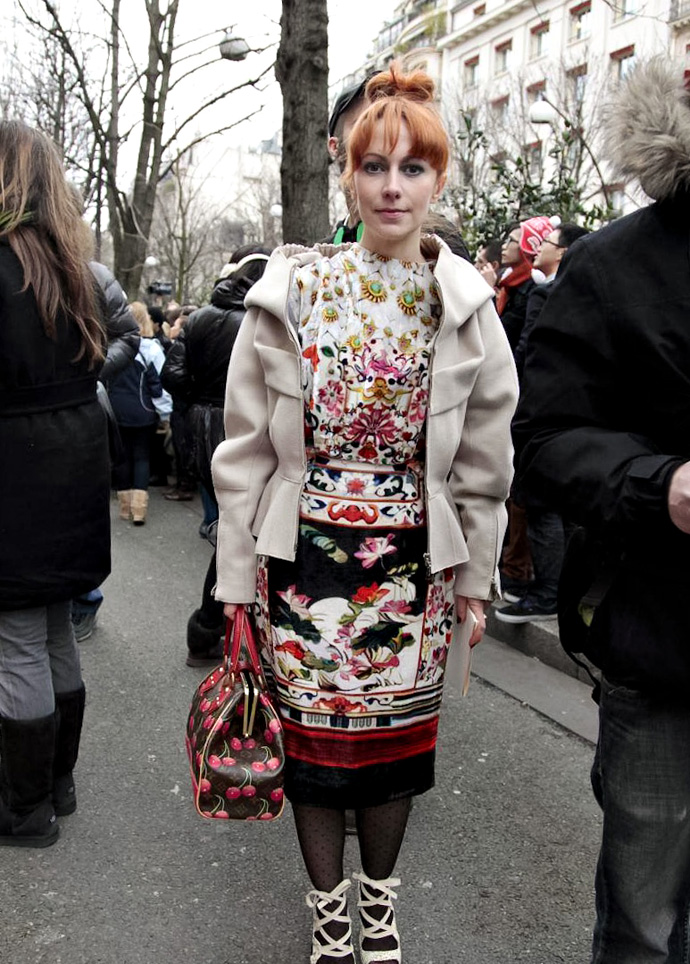 Haute Couture в Париже: streetstyle. Часть 1 (фото 15)