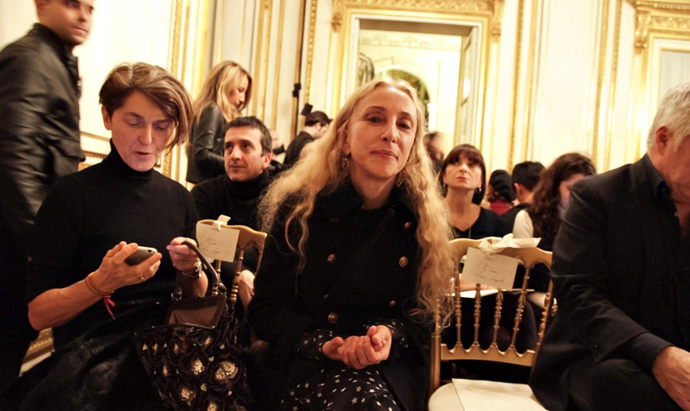 Гости парижских показов. Часть 1 (фото 16)