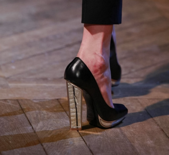 Неделя моды в Париже: Yves Saint Laurent (фото 3)