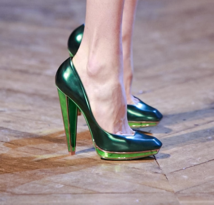 Неделя моды в Париже: Yves Saint Laurent (фото 1)