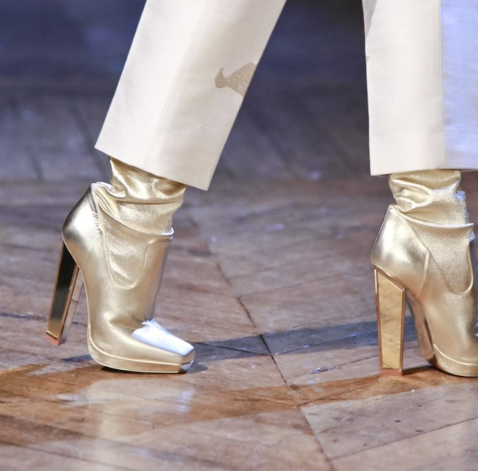 Неделя моды в Париже: Yves Saint Laurent (фото 2)