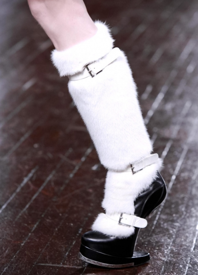 Неделя моды в Париже: Alexander McQueen (фото 6)