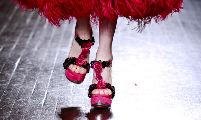 Неделя моды в Париже: Alexander McQueen (фото 4)