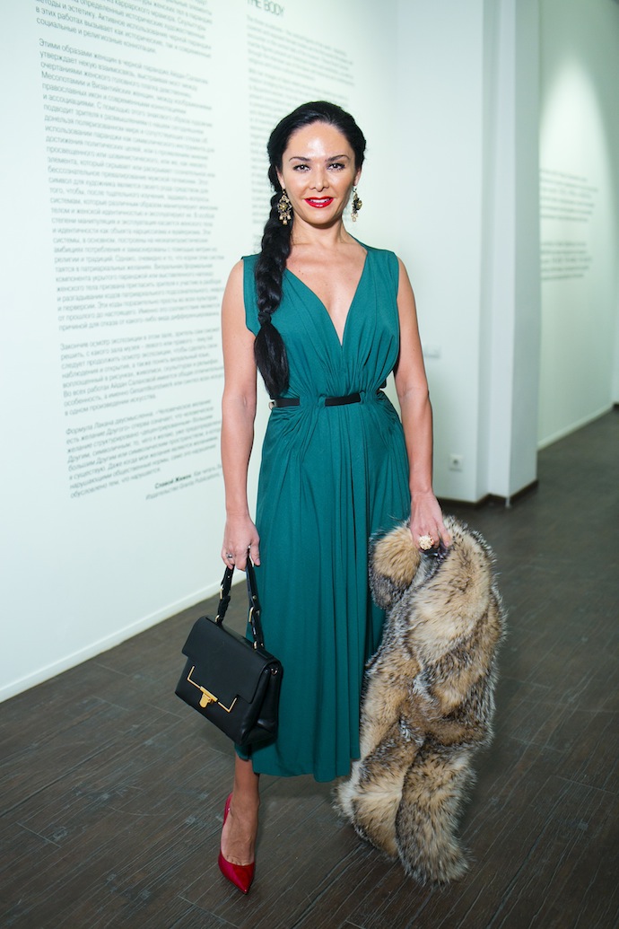 Открытие выставки Айдан Салаховой в Москве (фото 11)