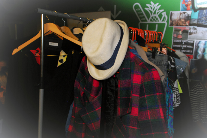 Гаражная распродажа в Цветном (фото 5)