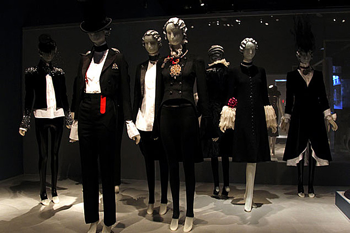 Выставка Дафны Гиннесс в FIT (фото 4)