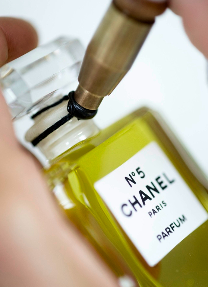 Chanel №5 отмечает день рождения (фото 2)