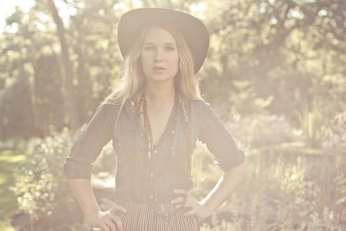 В колонках: Wild Belle (фото 1)