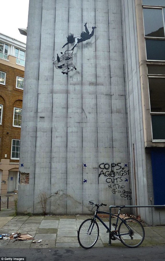 Бэнкси снова вышел на улицы (фото 3)