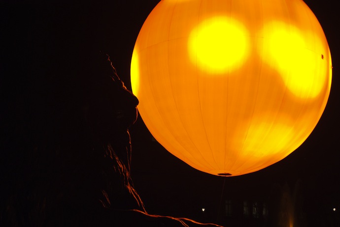 На Трафальгарской площади взошло два солнца (фото 2)