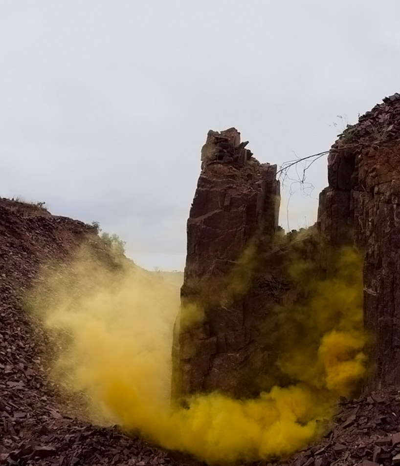 Цветные облака в пустыне (фото 2)