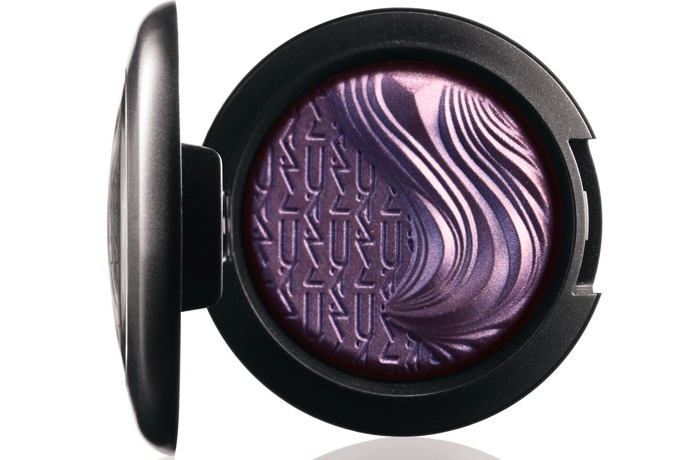 Smokey eyes для новогодней ночи (фото 12)