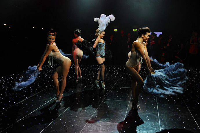 Роберто Кавалли оформит Бал ангелов (фото 1)