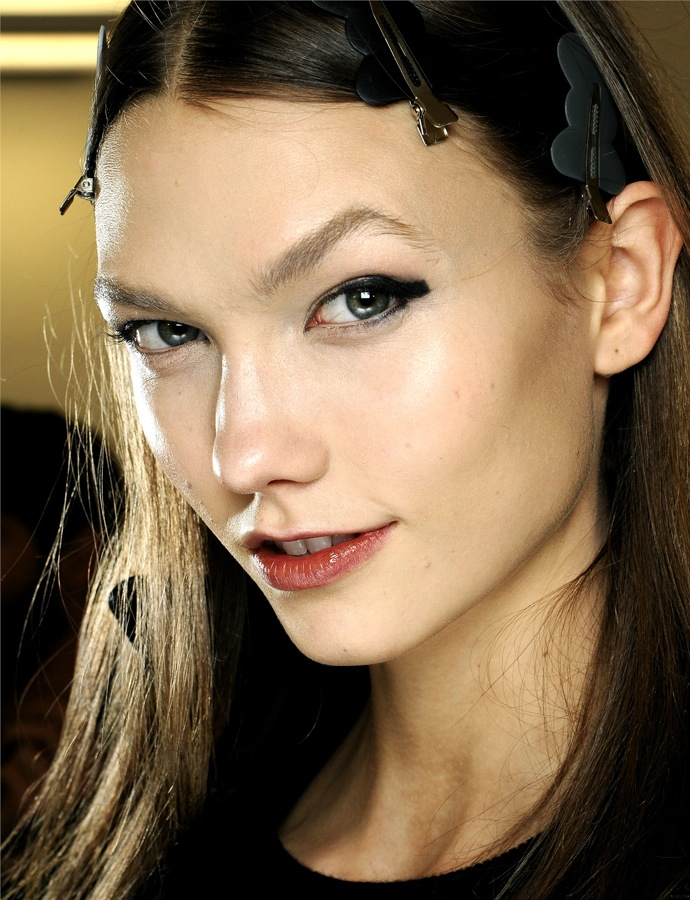 Кошачья нежность Valentino (фото 3)