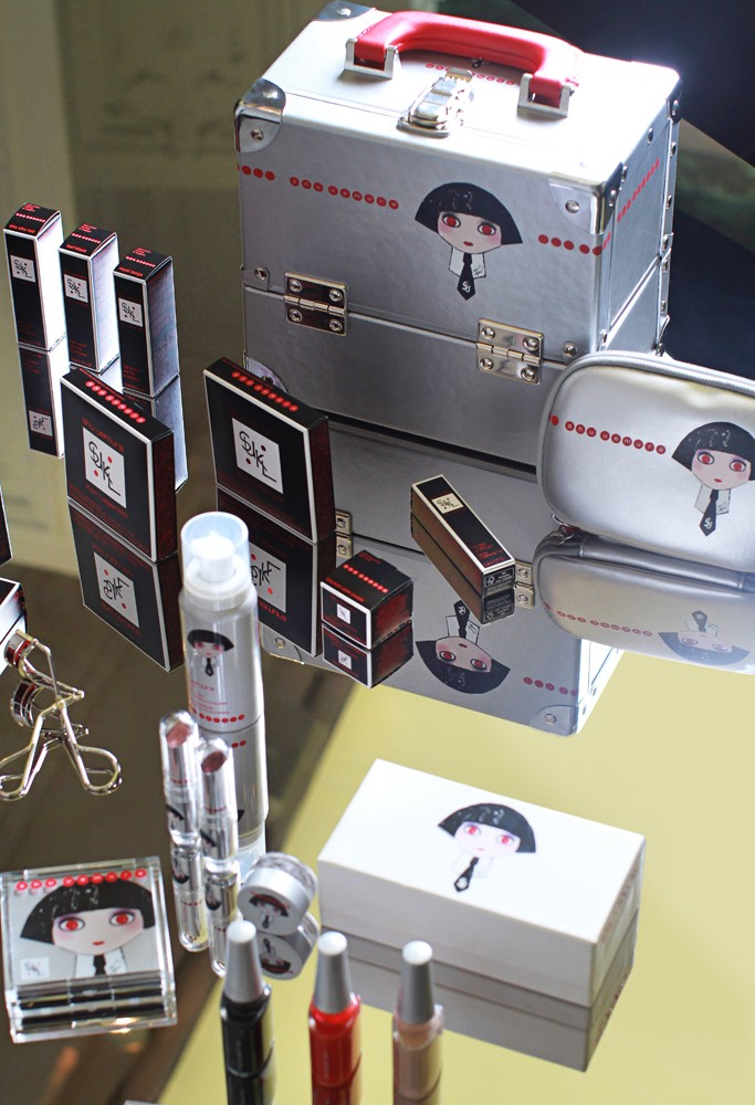 Японская манга глазами Лагерфельда (фото 4)