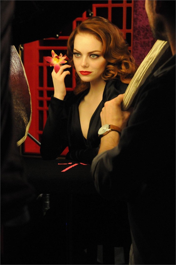 Эмма Стоун в рекламной кампании Revlon (фото 3)