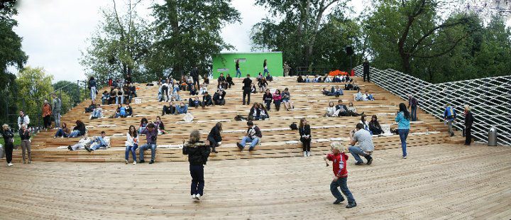 Летний кинотеатр в парке Горького (фото 1)