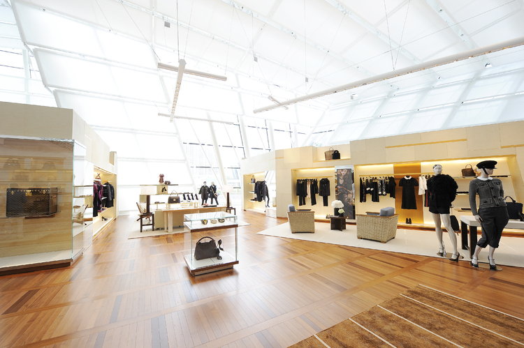 Первый в мире бутик Louis Vuitton Island (фото 2)