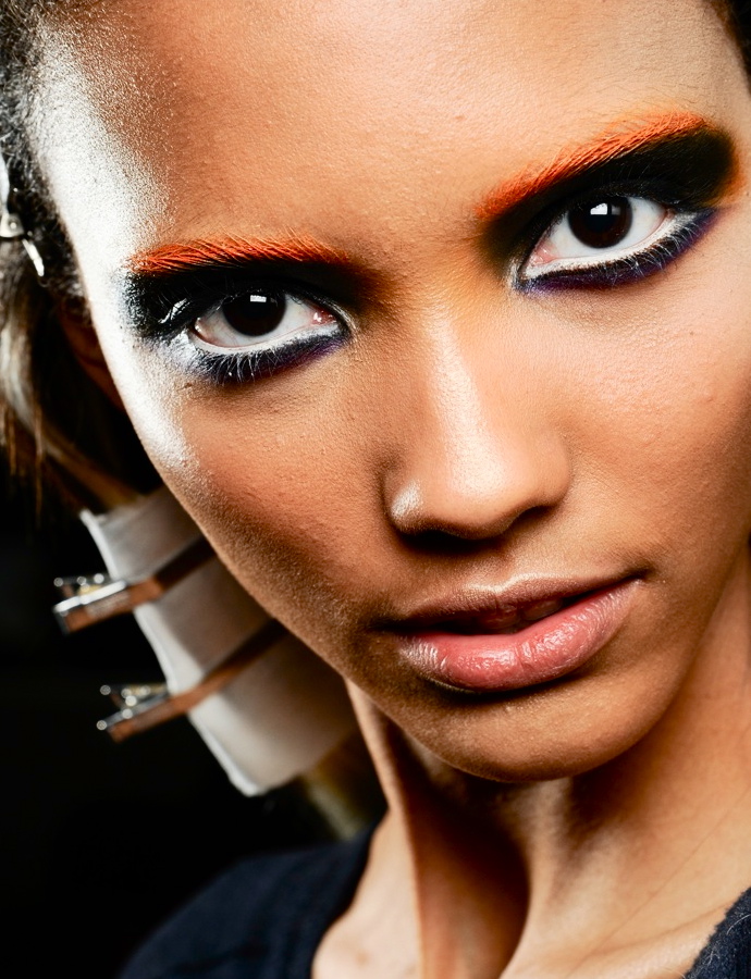 Многоцветная графика на показе Prada (фото 5)