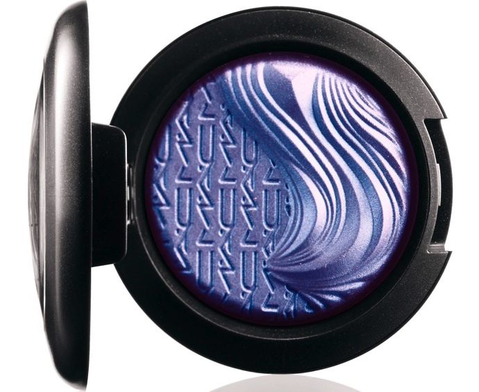 Лучшая декоративная косметика года (фото 8)