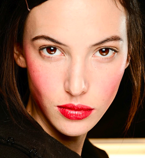 Яркие губы для новогодней ночи (фото 11)