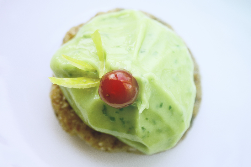 Десерт с мятно-лаймовым кремом (фото 1)