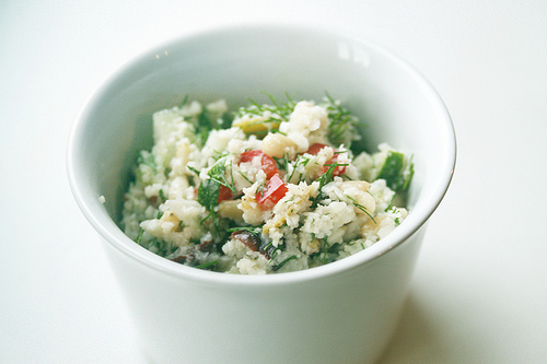 Долма с цветной капустой и кедровыми орешками (фото 2)