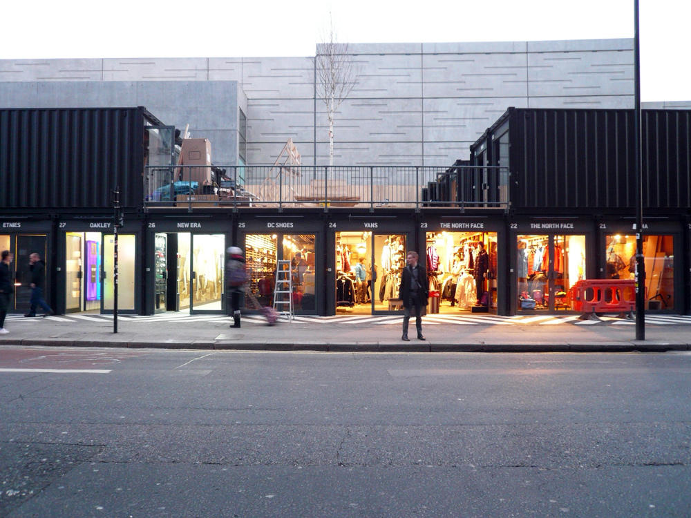 Первый в мире pop-up-молл (фото 2)