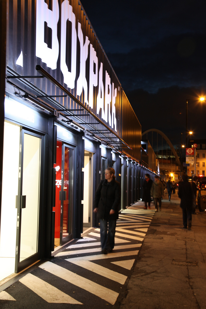 Первый в мире pop-up-молл (фото 6)