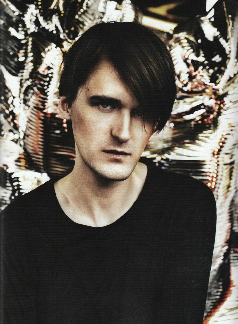 Гарет Пью сделал костюмы для Carbon Ballet (фото 2)