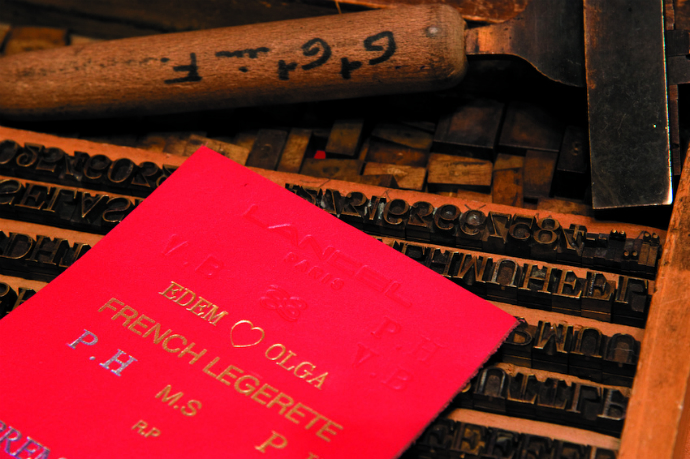 Персонификация сумок Lancel к 8 марта (фото 2)