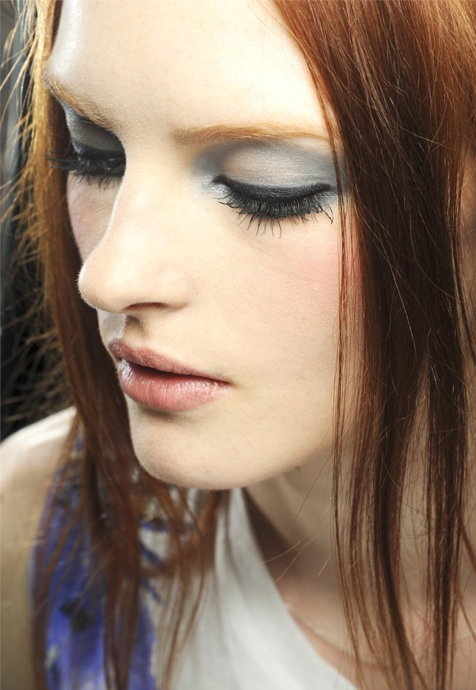 Классика жанра на показе Chanel Fall 2012 Couture (фото 5)