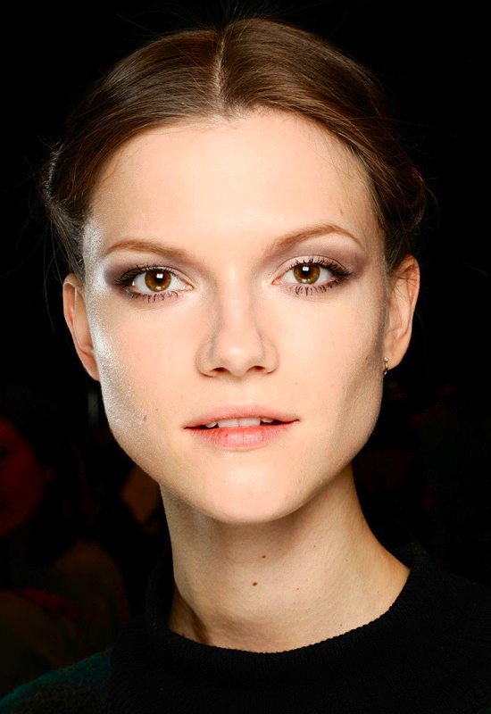 Smokey eyes для новогодней ночи (фото 11)