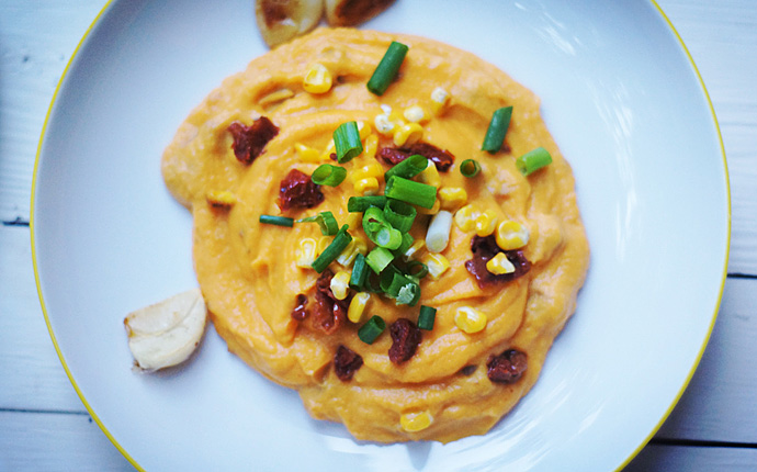 Пюре из батата с томатами и кукурузой (фото 3)