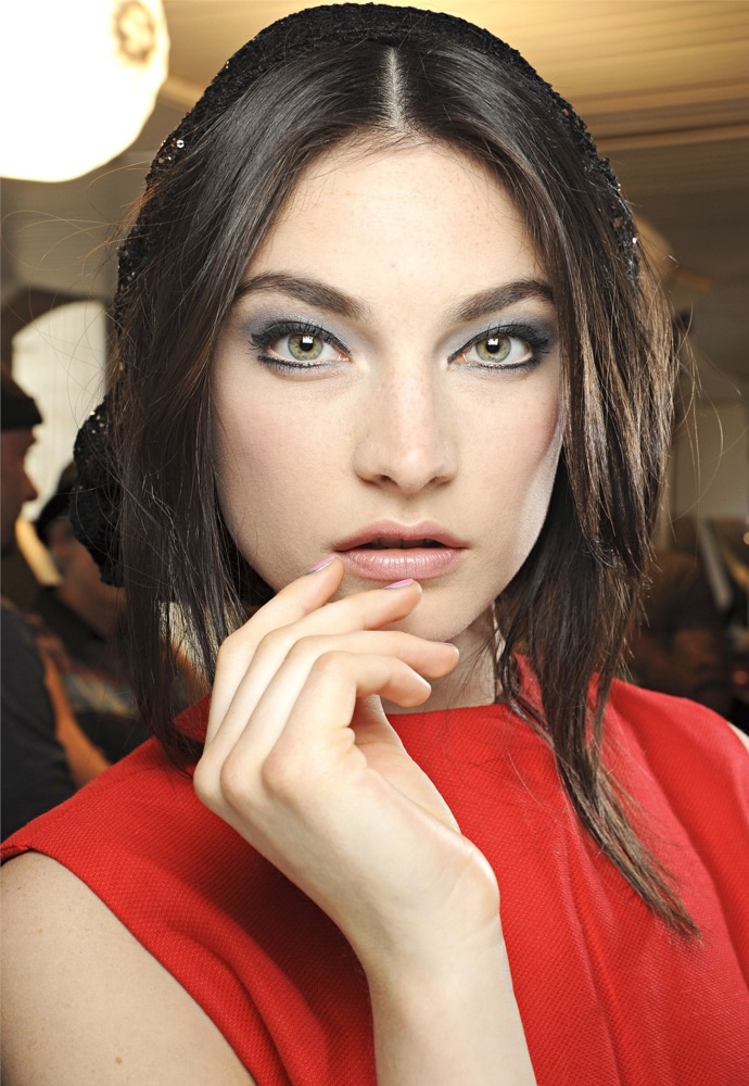 Классика жанра на показе Chanel Fall 2012 Couture (фото 4)