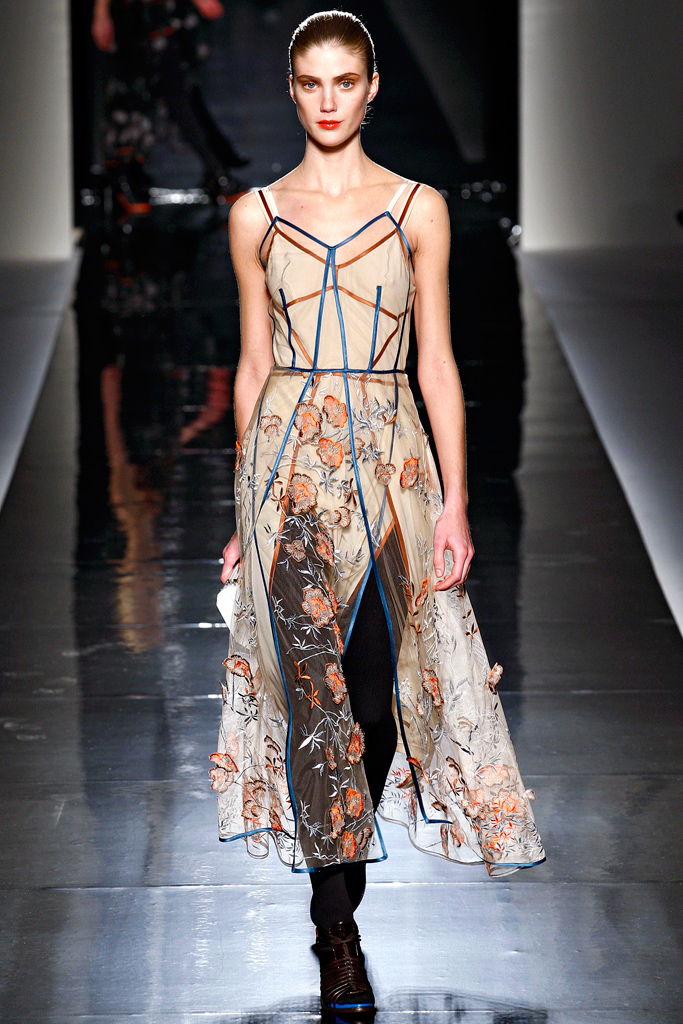 15 лучших платьев осени 2011 (фото 6)