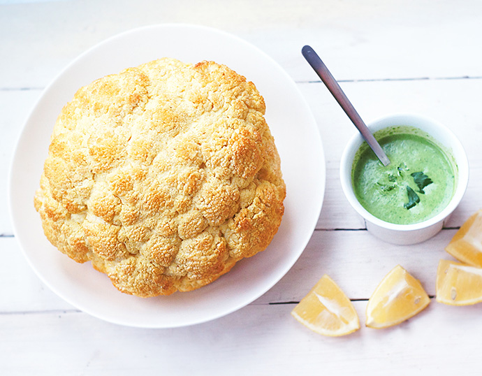 Цветная капуста, запеченная в йогурте и карри (фото 1)