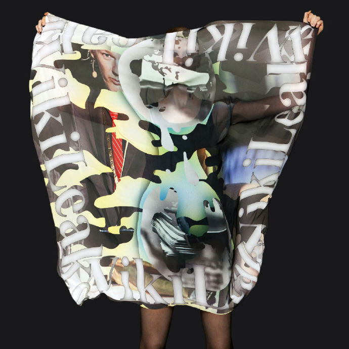 Футболки и платки в поддержку Wikileaks (фото 5)